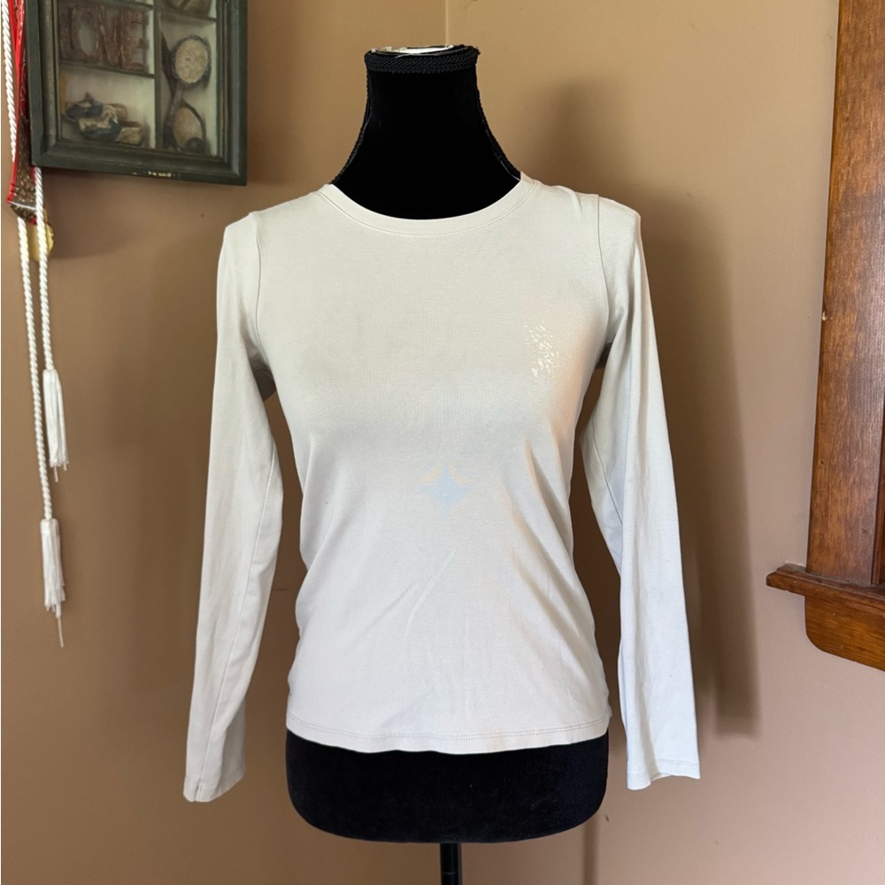 Uniqlo Cream Long Sleeve Tee